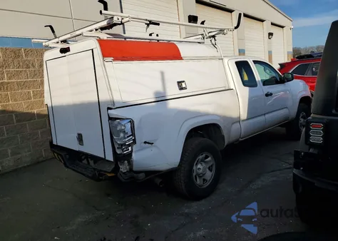 2016 Toyota Tacoma Access Cab z USA, uszkodzony, nr VIN 5TFSX5EN9GX044666